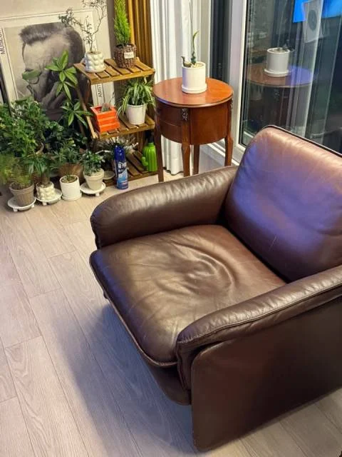 서울 성북구 · 빈티지 레더 암체어